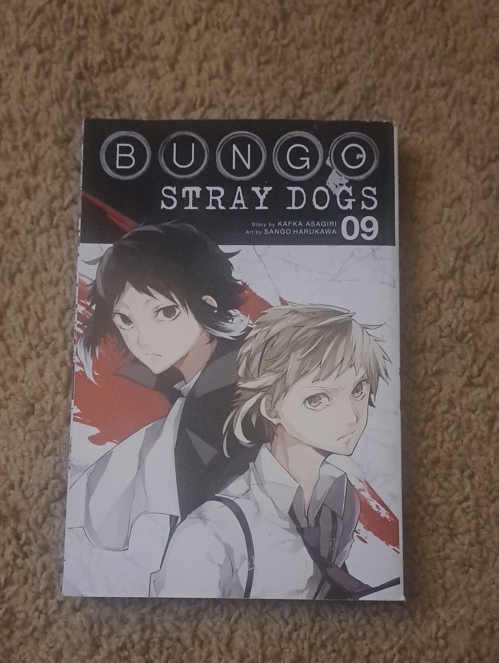 Bungo Stray Dogs Vol. 09 Manga - Black, White & Red Cover